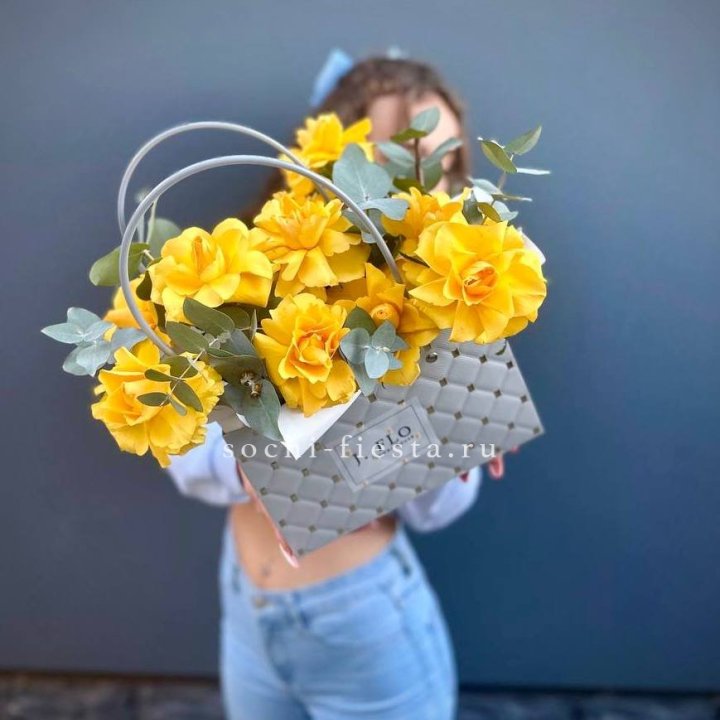 Сумочка с розами "Эдель" в Прокопьевске