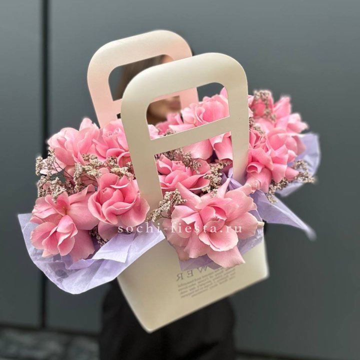 Сумочка розовых роз "Плинки" в Прокопьевске