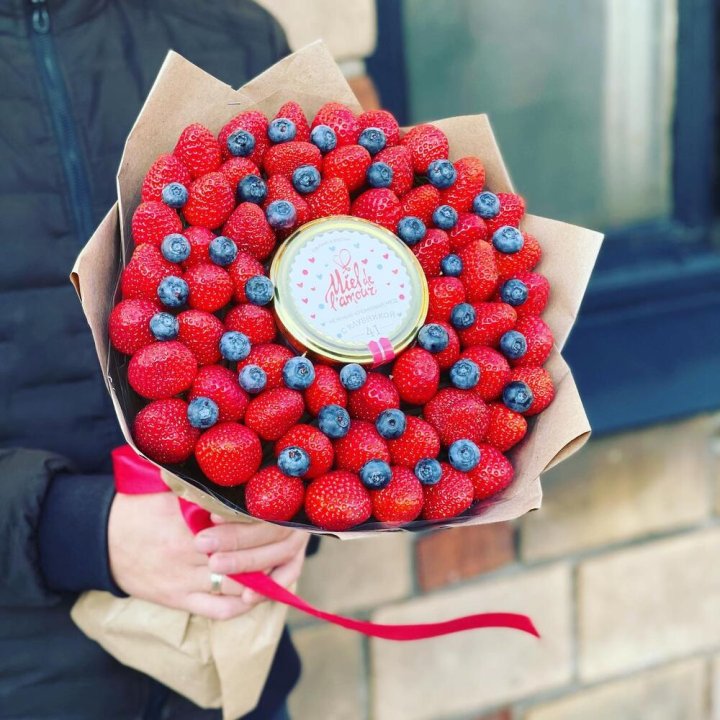 "Клубника и мёд" в Прокопьевске