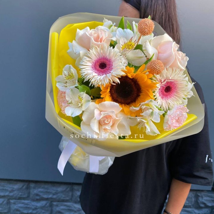 Букет с подсолнухом "Елоу" в Прокопьевске