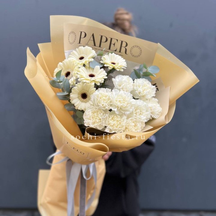  Букет с диантусами и герберами в Прокопьевске