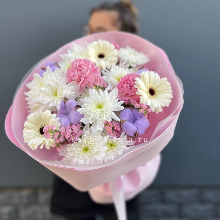Букет цветов "Пинк спринг" в Прокопьевске