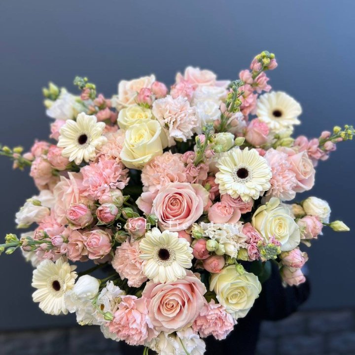 Авторский букет "Нежный" в Прокопьевске