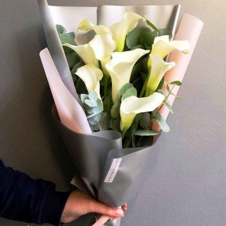 Каллы с эвкалиптом в Прокопьевске