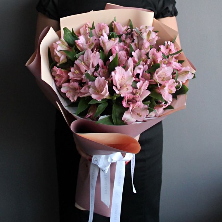 Букет розовых альстромерий в Прокопьевске