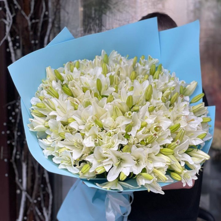 51 лилия в оформлении в Прокопьевске