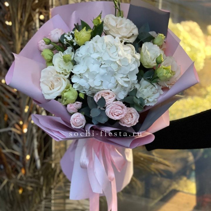 Букет с гортензией №3 в Прокопьевске