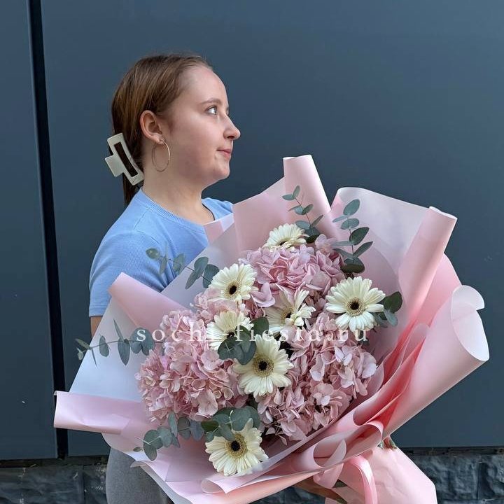 Букет "Знак любви" в Прокопьевске