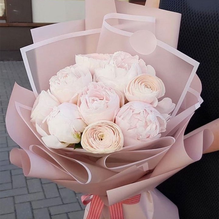 Пионы и ранункулюсы в Прокопьевске