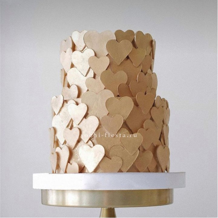Торт "Hearts" gold в Прокопьевске