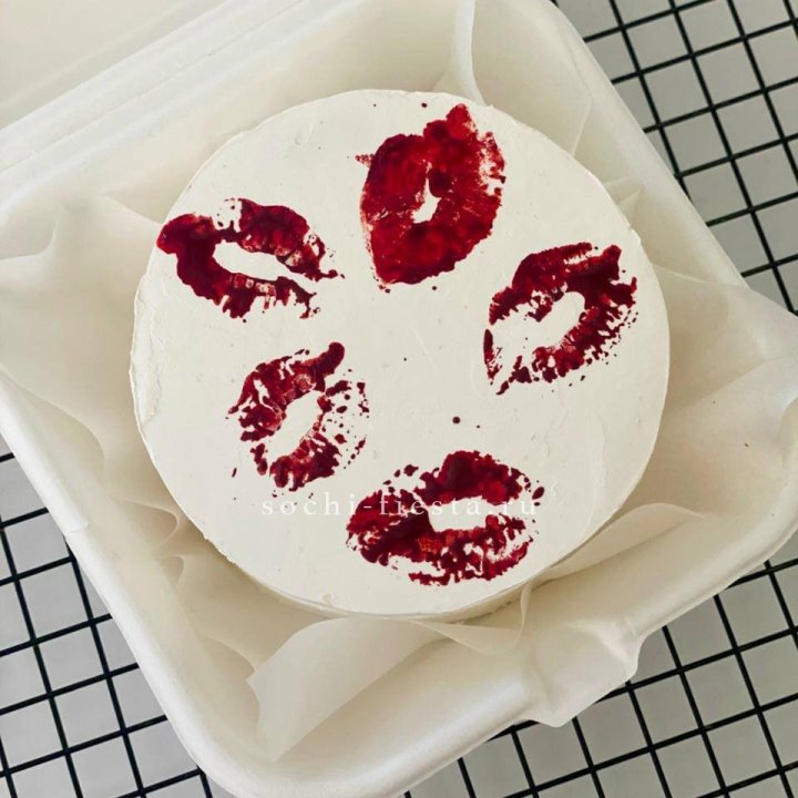 Бенто-торт "Поцелуй" в Прокопьевске