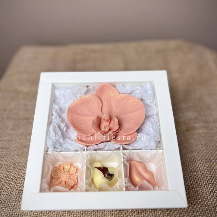 Конфеты из шоколада с Орхидеей в Прокопьевске