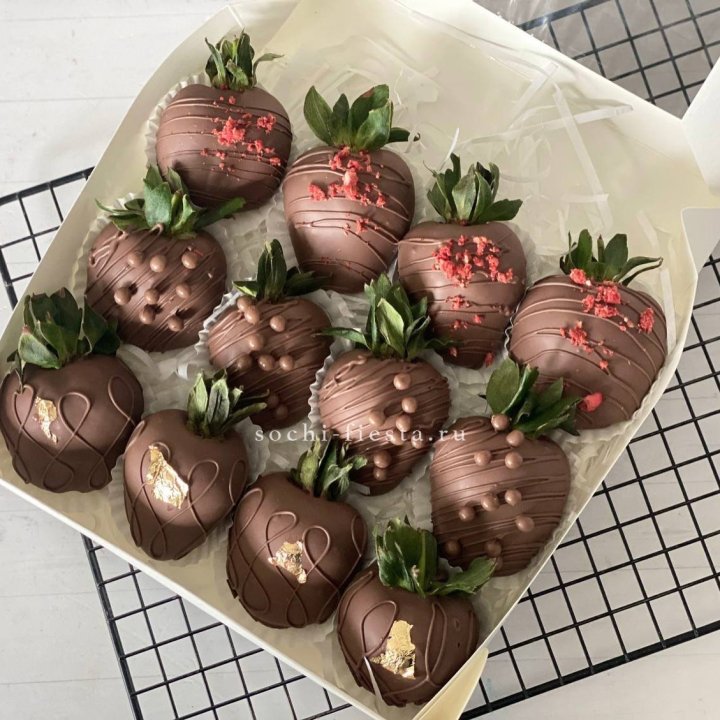 Клубника в шоколаде 12 ягод в Прокопьевске