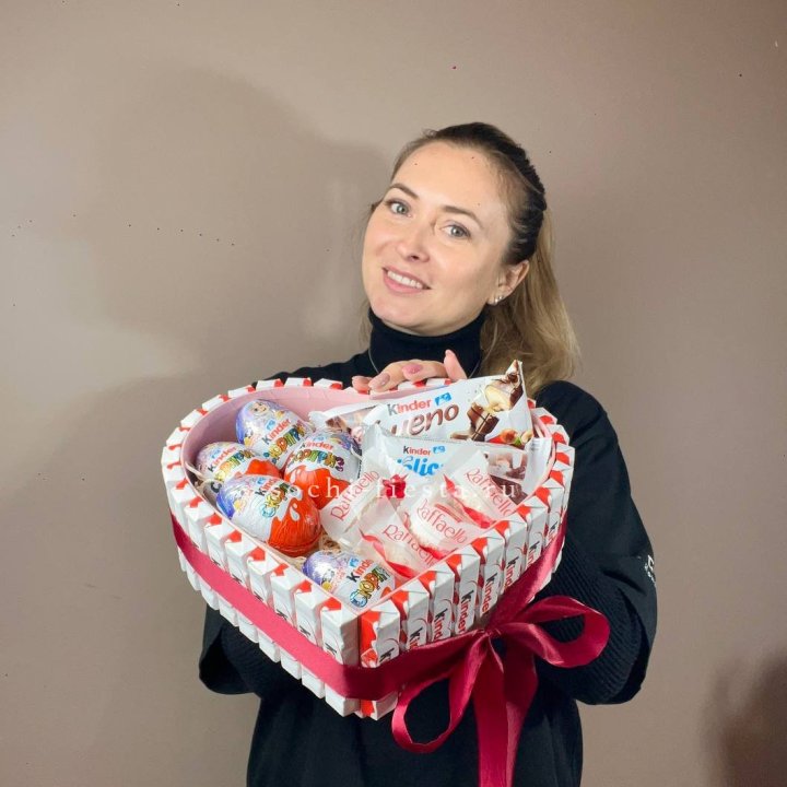 Подарочный набор сердце с Киндерами в Прокопьевске