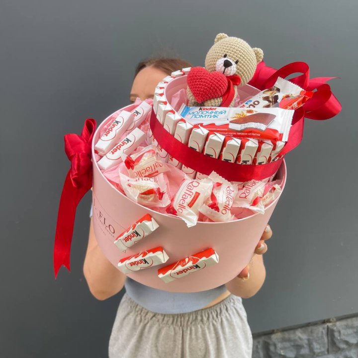 Бокс киндерами и раффаэлло 2 в Прокопьевске