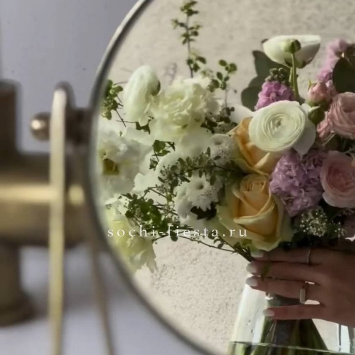 Цветочная подписка "Пакет средний" в Прокопьевске