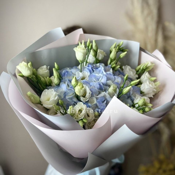 Букет с гортензией "Адель" в Прокопьевске