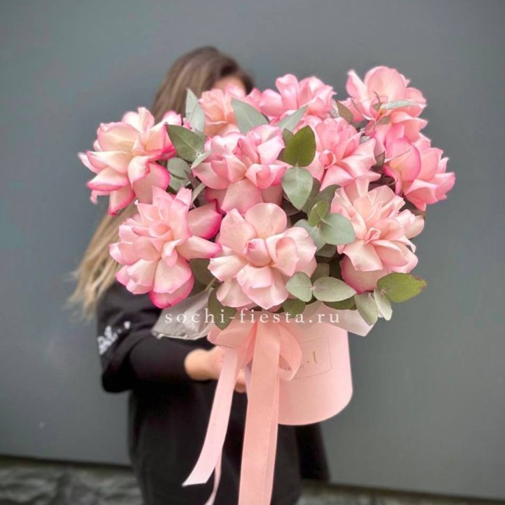 11 Фрунцузских роз "Венди" в Прокопьевске