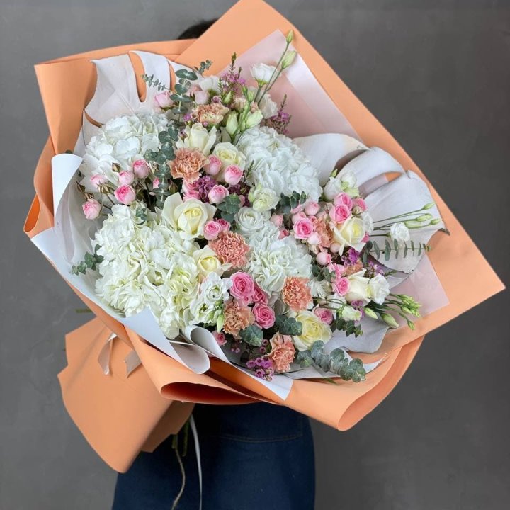 Макси-букет кремовый в Прокопьевске