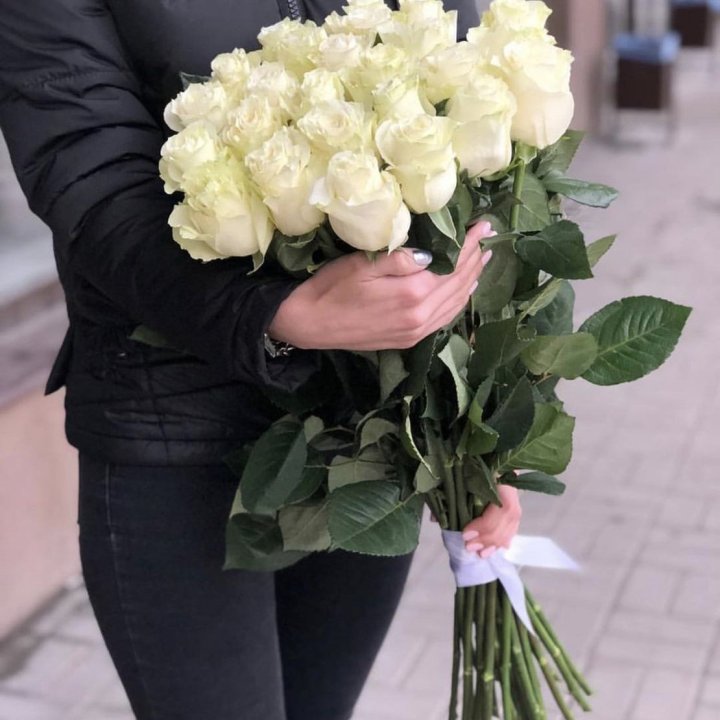Голландские розы белые в Прокопьевске