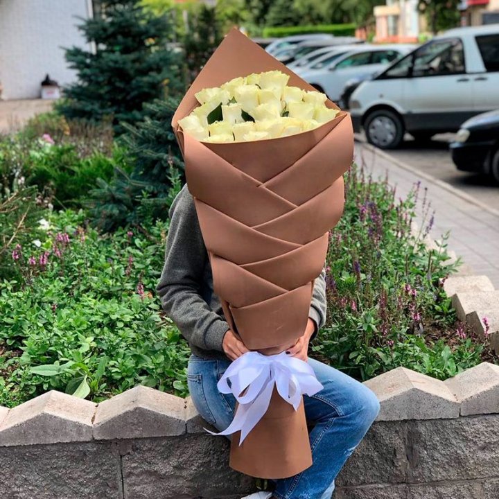 Голландские розы белые "Рыбка" в Прокопьевске