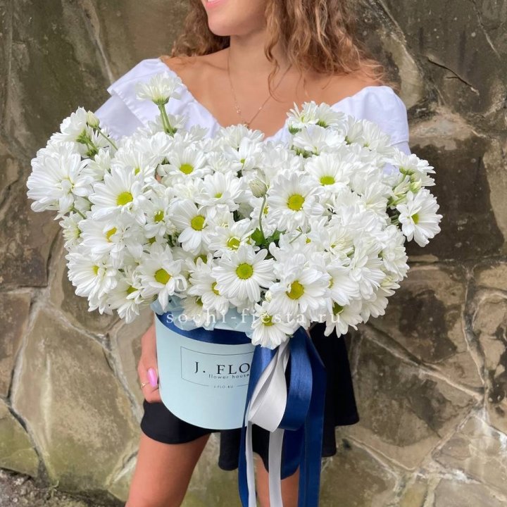 Коробка с хризантемами №2 в Прокопьевске