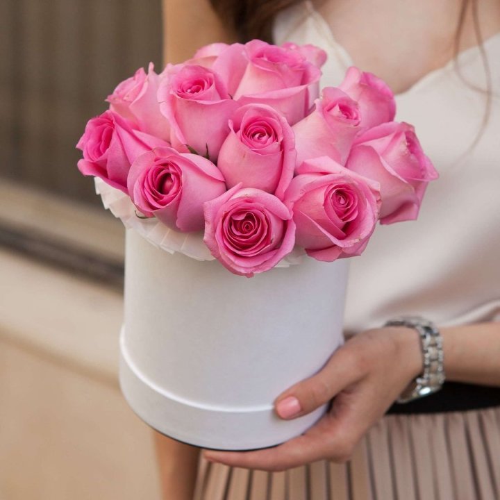 15 роз в боксе Кэтрин в Прокопьевске