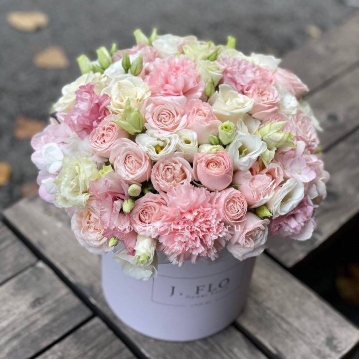 Цветочный бокс "Люксур" в Прокопьевске