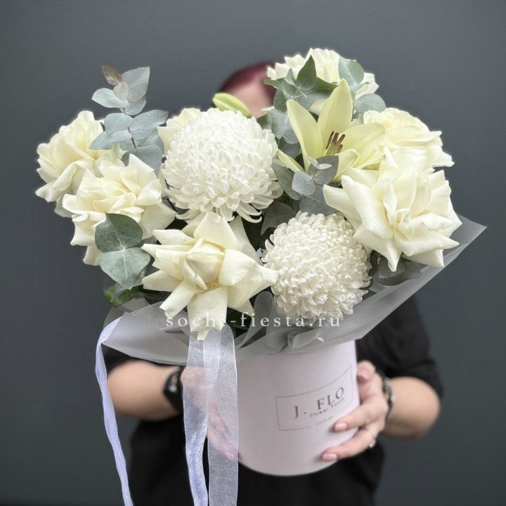 Цветы в шляпной коробке  в Прокопьевске