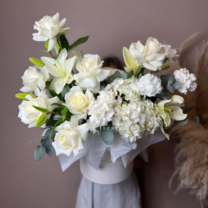 Цветочный бокс "Вайт дримс" в Прокопьевске