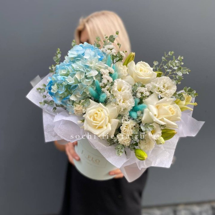 Цилиндр в голубых оттенках №1 в Прокопьевске