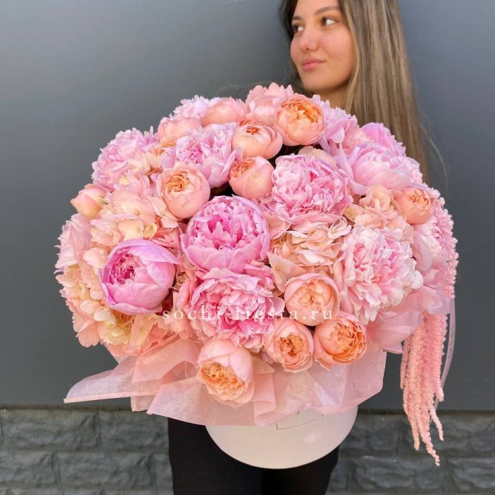 Коробка с пионами "Дабл фловер" в Прокопьевске