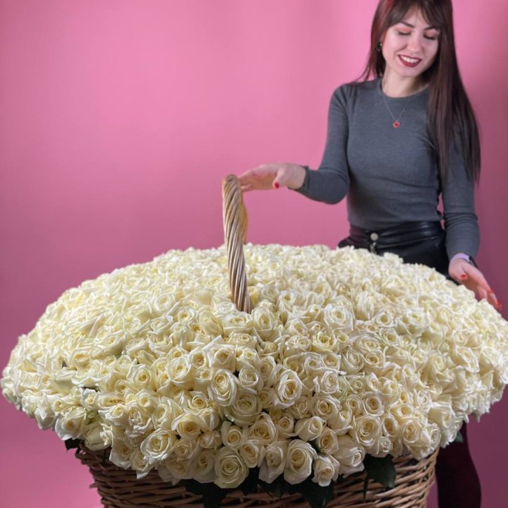 1001 белая роза в Прокопьевске