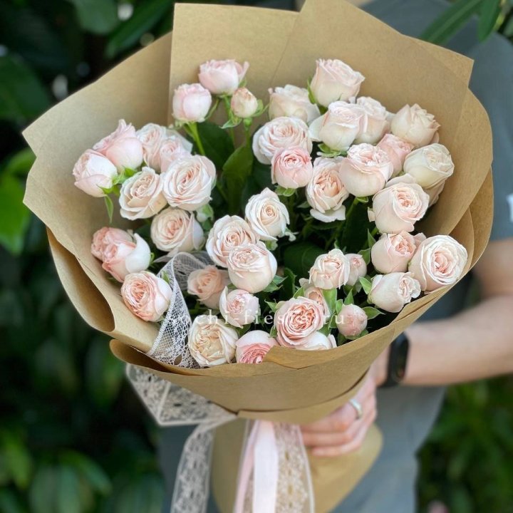 Кустовые розы букет №1 в Прокопьевске