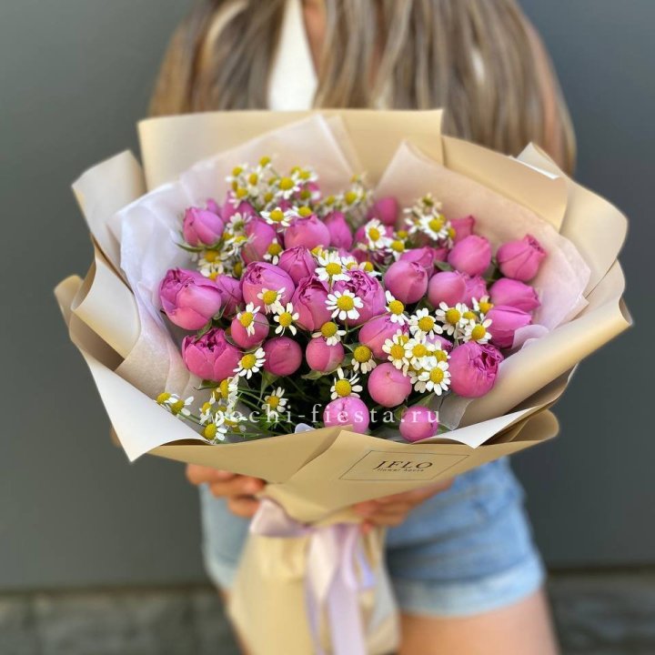 Дуобукет мисти с ромашками  в Прокопьевске