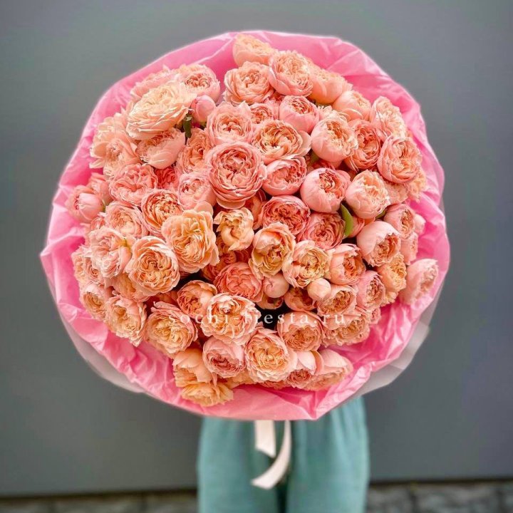 Букет кустовых пионовидных роз Джульетта "Принцесса" в Прокопьевске