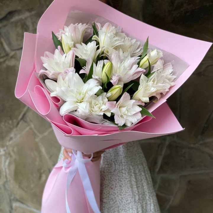 Букет пионовидных лилий №1 в Прокопьевске