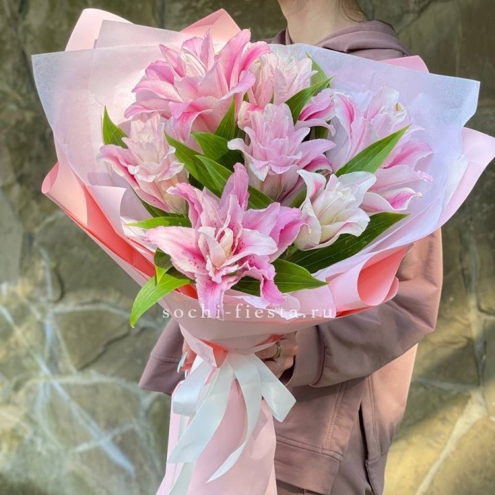 Букет пионовидных лилий №2 в Прокопьевске