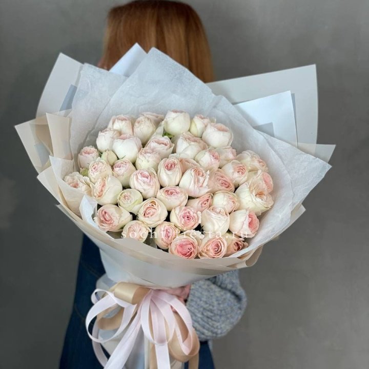 Букет пионовидных роз Пур лав в Прокопьевске