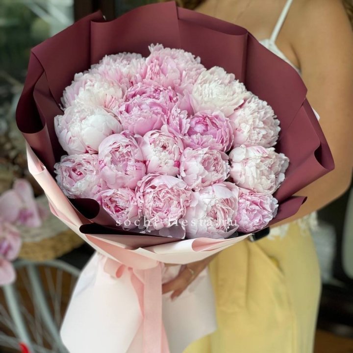 Букет 17 зефирных пионов в Прокопьевске