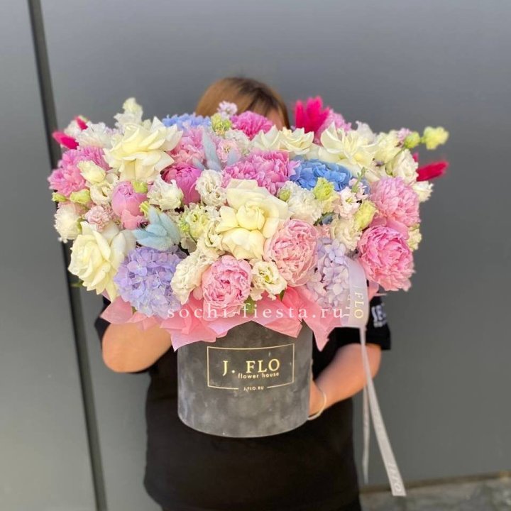 Цилиндр с пионами "Аса" в Прокопьевске