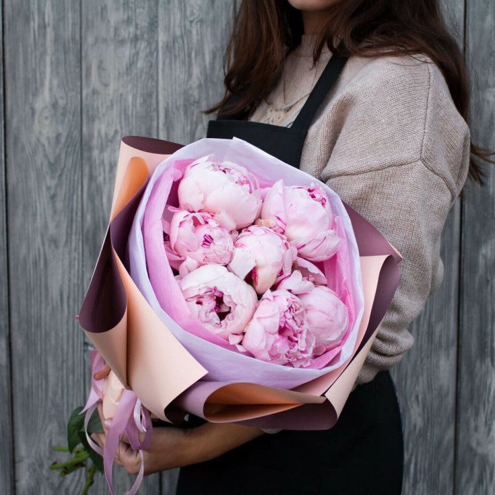 7 зефирных пионов в оформлении в Прокопьевске