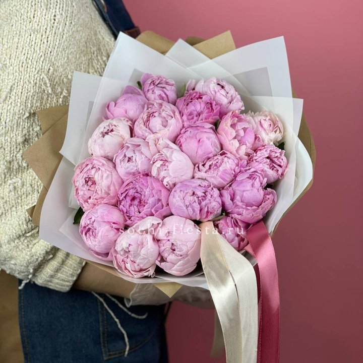 Букет из 21 пионов в Прокопьевске