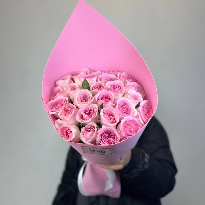 25 нежных роз в Прокопьевске