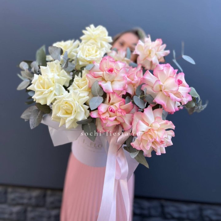 15 Французских роз в боксе в Прокопьевске