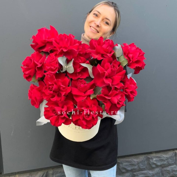 17 Французских роз в боксе в Прокопьевске