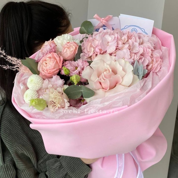 Авторский букет "Пинки" в Прокопьевске