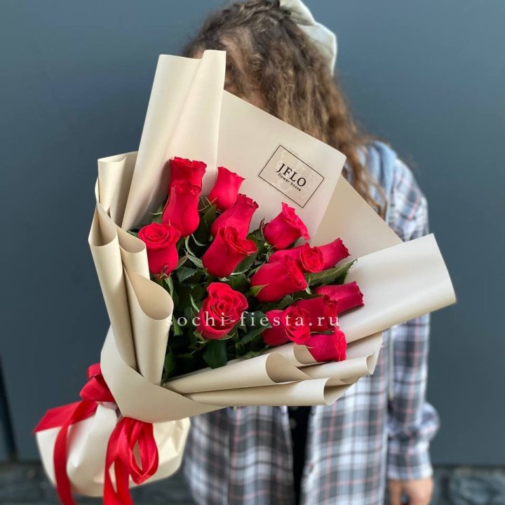 15 красных роз в Прокопьевске