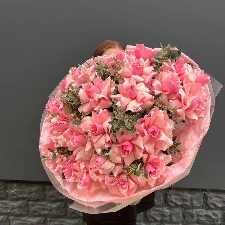  25 розовых французских роз в Прокопьевске