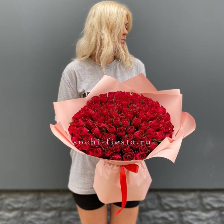 101  красная кенийская роза  в Прокопьевске